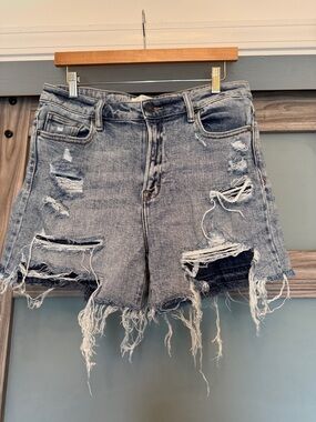 High-Rise Distressed Denim Cutoff Shorts - Light Wash